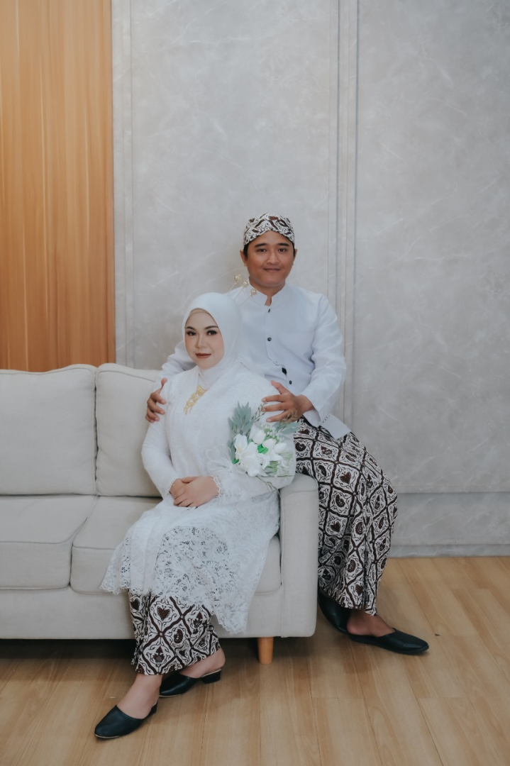 https://Weddingalyadanaldi.webnikah.com/dirmember/00000027/Alyaazzah/photo-269774-316715-l-202412121027.jpg