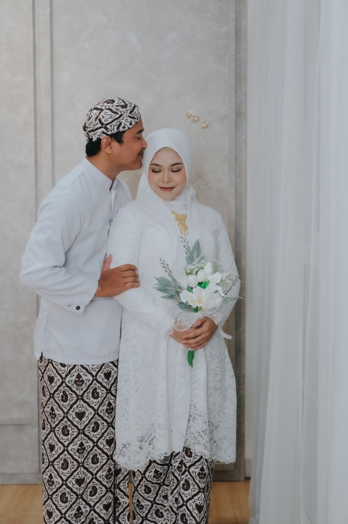 https://Weddingalyadanaldi.webnikah.com/dirmember/00000027/Alyaazzah/photo-269774-316716-l-202412121028.jpg